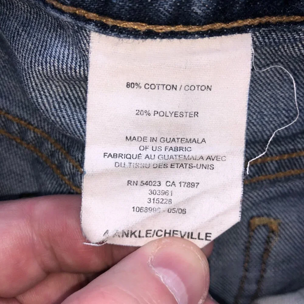 Gap Jean Shorts Womens 4 Curvy Low Rise Cuffed Cut Off Medium Wash Blue Denim - Picture 5 of 6